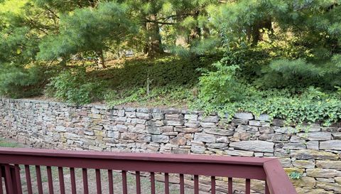504 Carriage Dr
