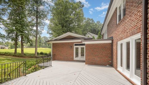 1820 Hunting Ridge Rd