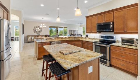 871 Iron Oak