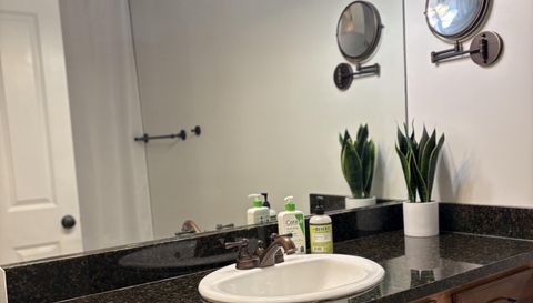 801 Red Drew Ave APT 4