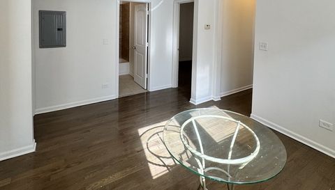 1748 N Austin Avenue