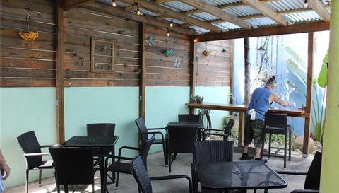 17 Calle Carlos Lebrun