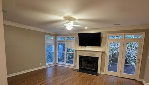 2030 Lenox Cove Cir NE