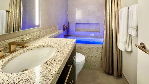 1122 N Clark St APT 3606