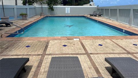 3205 Avenue Isla Verde