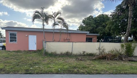 7612 Plantation Blvd