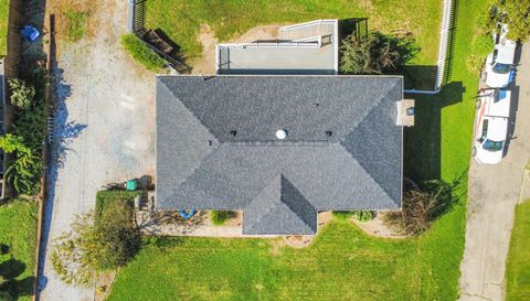 272 Canterbury Dr