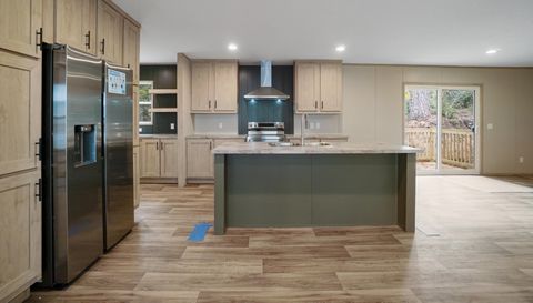 313 Wilkerson Road SW