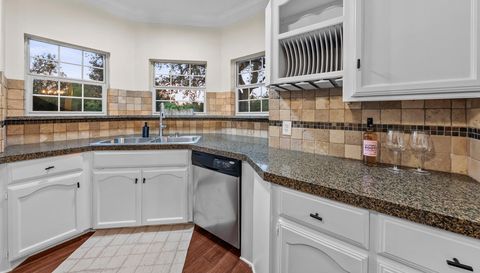 320 Woodland Oaks TRL