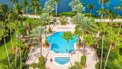 13636 Deering Bay Dr