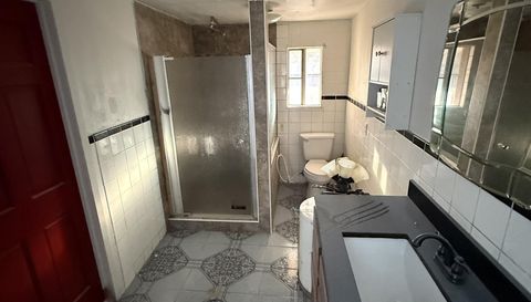 4908 S Clear Creek Rd