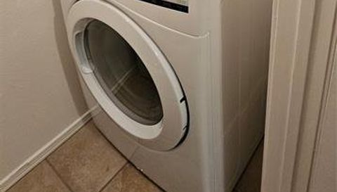 1400 GANDY BOULEVARD N