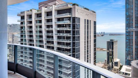 1000 Brickell Plz