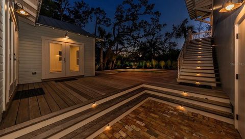 715 Eagle Point