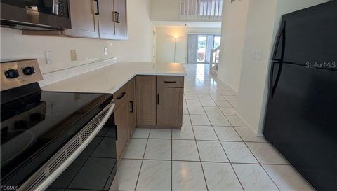 707 SW 3RD COURT
