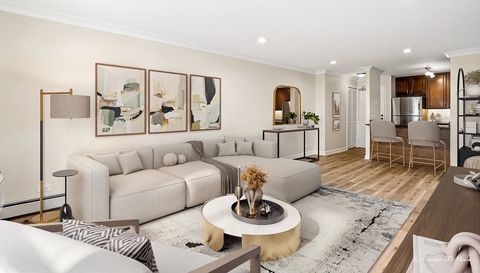 3900 N Pine Grove Avenue