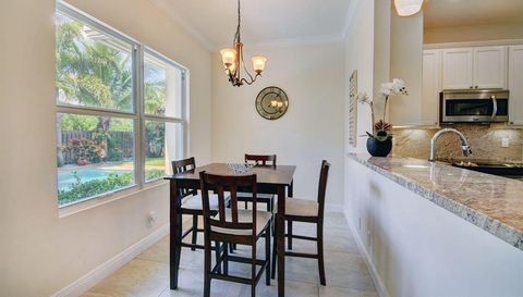 376 Forest Hill Boulevard