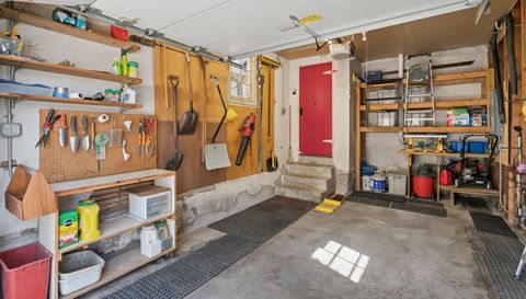 49 Sheridan Avenue S