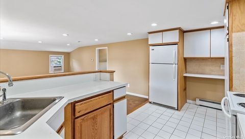 8 Garfield Ave