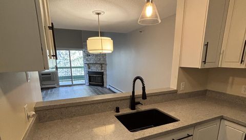 7625 Edinborough Way