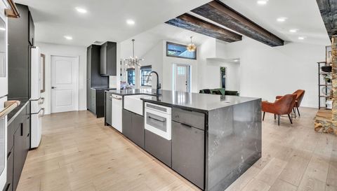 5374 Crooked Oak Cir