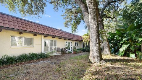 1701 Pinehurst Rd