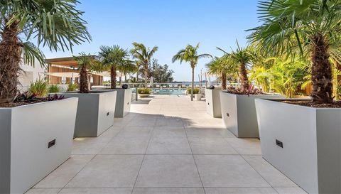 1020 SUNSET POINT ROAD