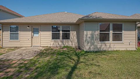 5322 Cinnamon Lake Dr