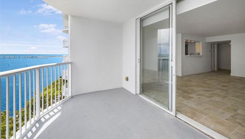 1420 Brickell Bay Dr