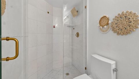 3500 Mystic Pointe Dr