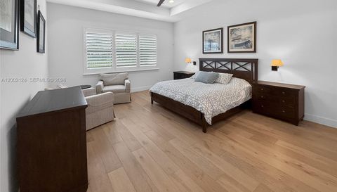 8871 New River Falls Rd