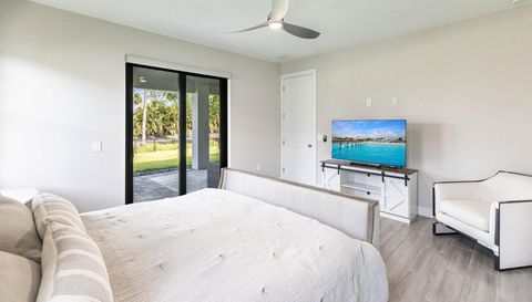 23208 W Eldorado Ave