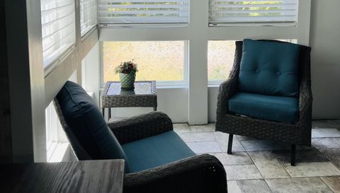 264 Alexandra Dr Unit 10