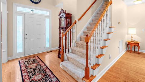 209 Southfork Ln