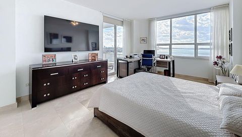 808 Brickell Key Dr