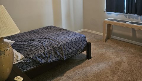 3264 Royal Gardens Ave