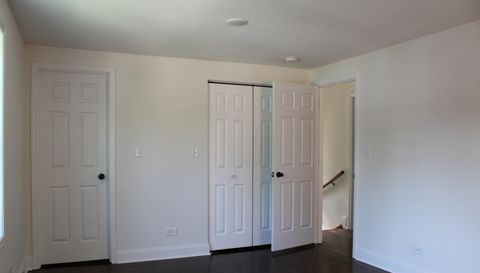 1052 W 111th Pl