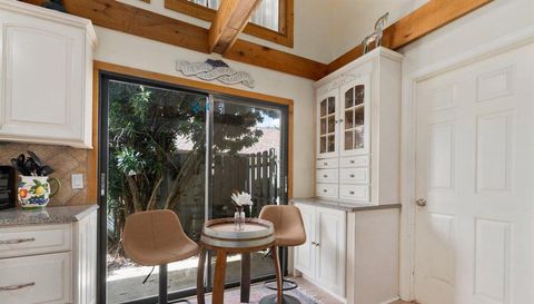 9034 Gardens Glen Circle