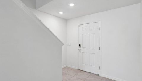 7530 Broad Pointe Dr