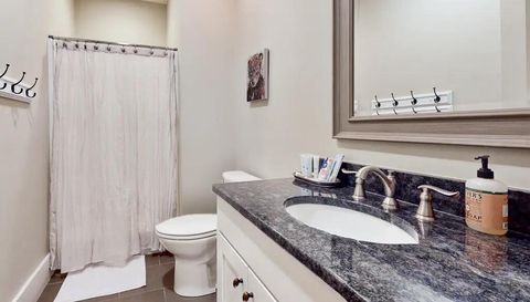 14 E Saddle Notch Ln