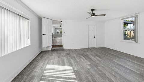 8301 Riverside Dr NE