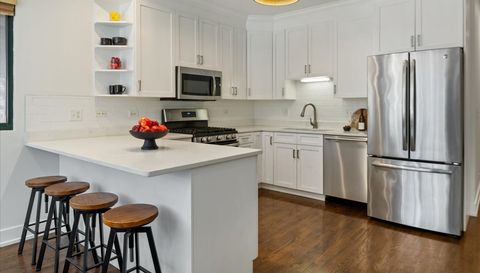 1642 W Julian Street