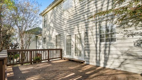 6239 Skyline Dr
