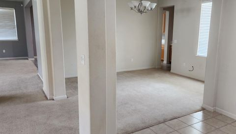 253 Lilac Ln