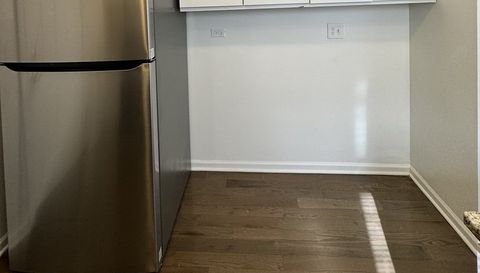 1748 N Austin Avenue