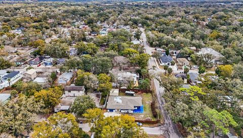 1102 E River Cove St