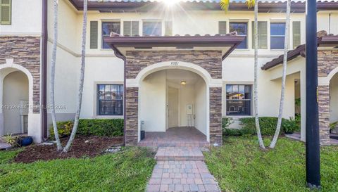 9381 33rd Ln