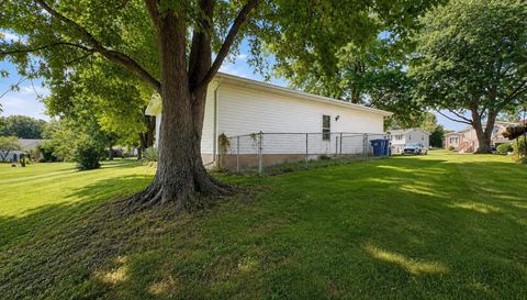 6 Sunshine Ct