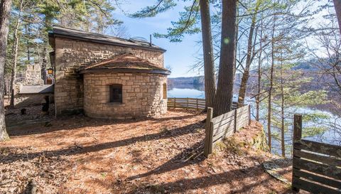 801 Pine Cone Trail N