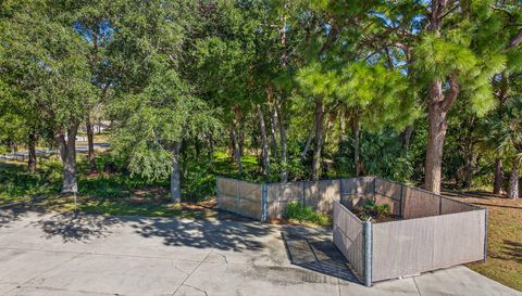 5030 N Courtenay Pkwy